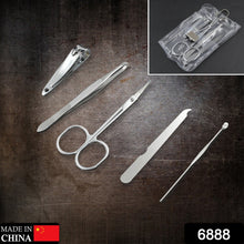 Stainless steel manicure set for travel